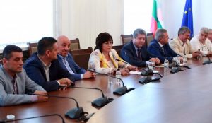 8b28b186d92a59e138be76daca85236a